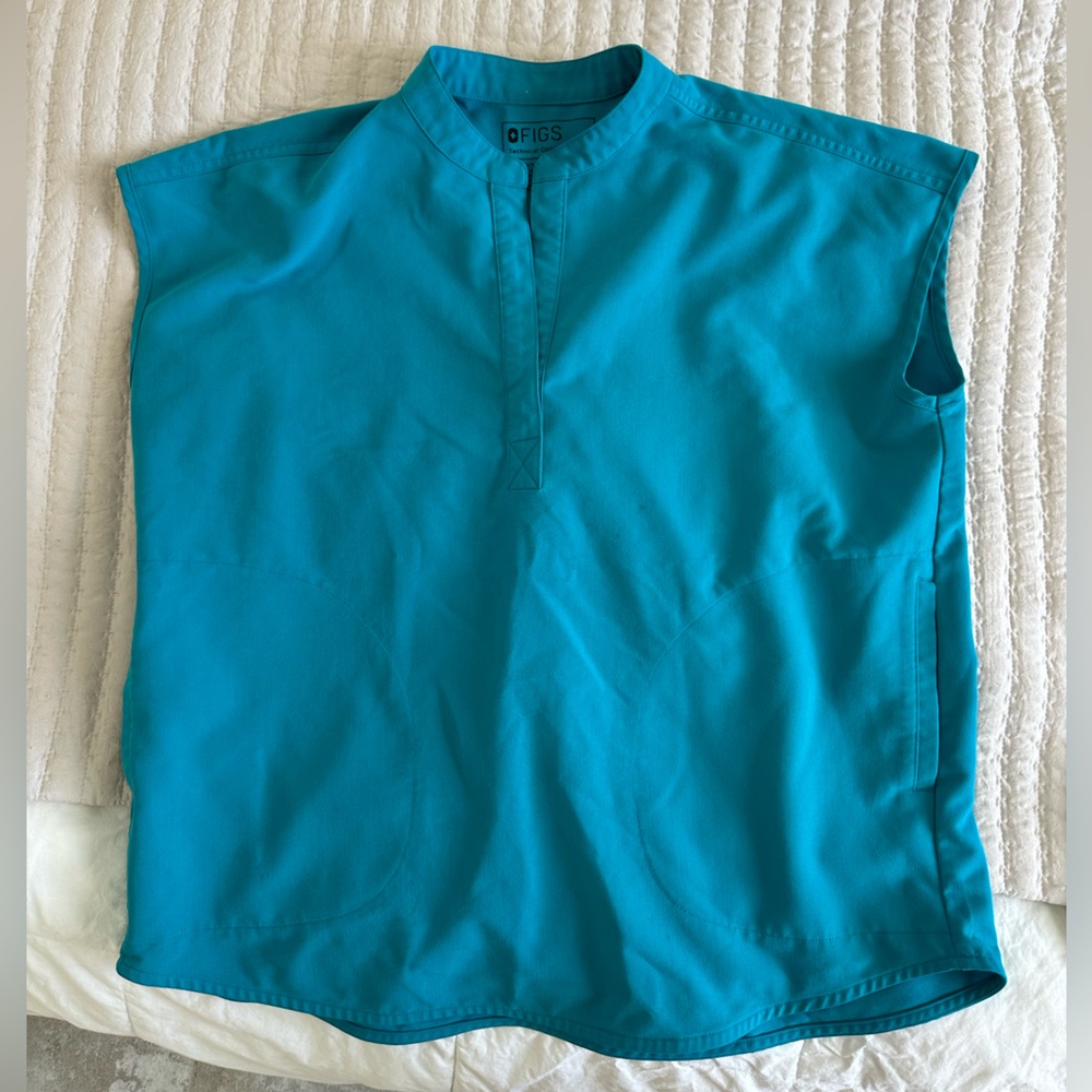 Figs Teal top and pants
